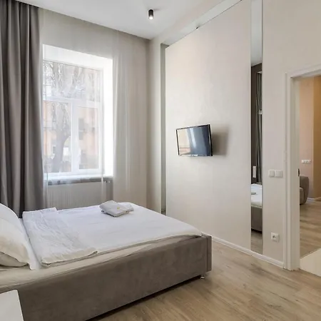 Royal Stylish In The Old Apartment