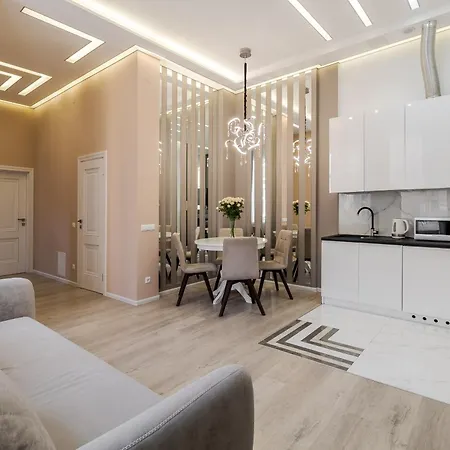 Royal Stylish In The Old Lviv