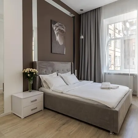 Royal Stylish In The Old Lviv